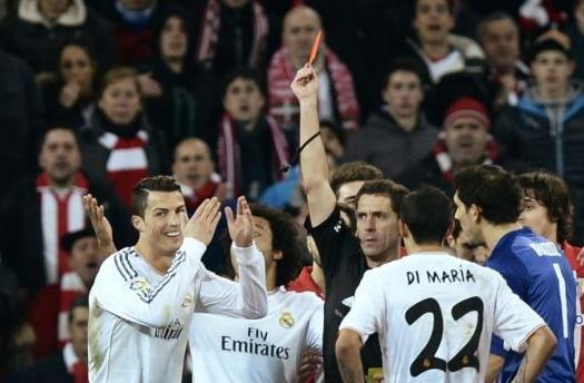  摩纳哥队长红牌停赛无缘生死战  